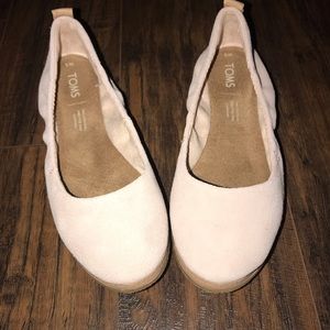 Size 5 Toms women’s ballet flats